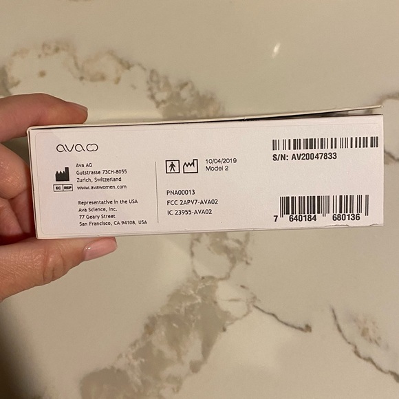 AVA Bracelet Fertility Tracker with Box - Picture 4 of 10